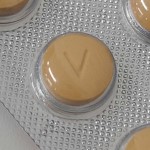 バリフ錠剤の刻印V